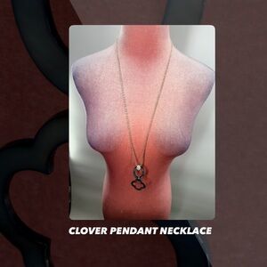 EUC Clover Pendant Necklace